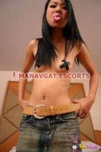 Sarılar Escort Bayanlar Tutkuyla Sevişiyor